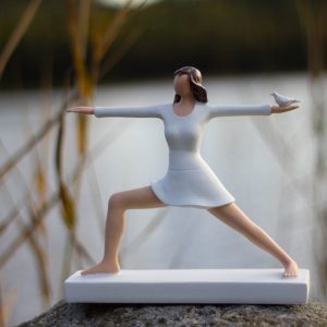 Yogafigurin Peaceful Warrior of Mother Earth